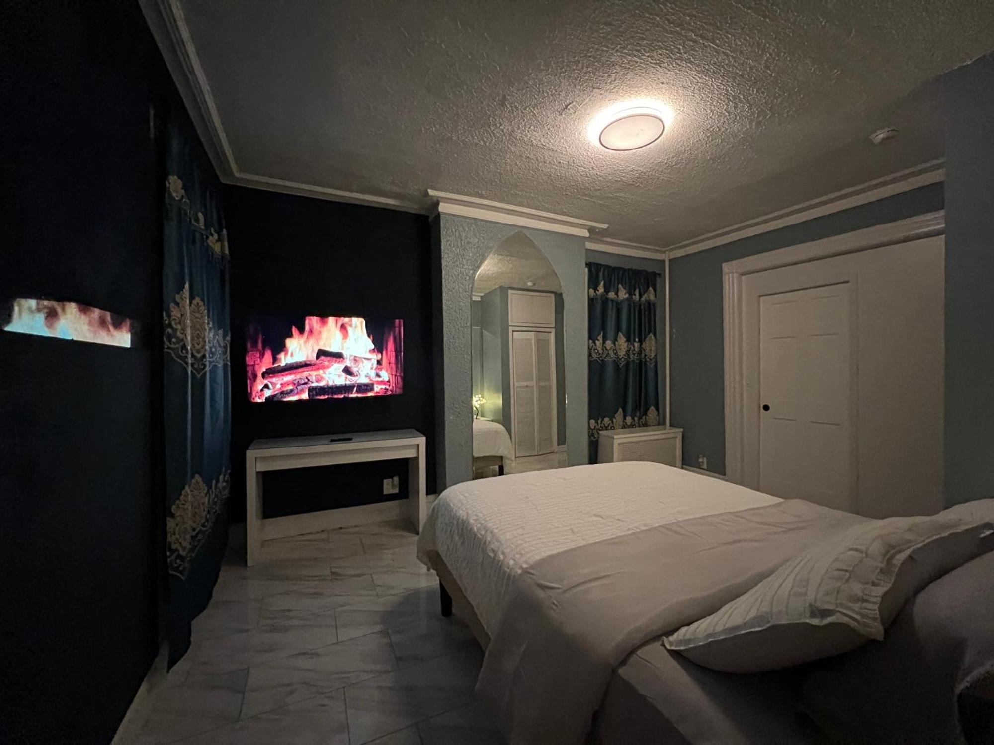 3 Bedrooms In 2Nd Floor Modern Brooklyn Home, Close To J Train Нью-Йорк Экстерьер фото